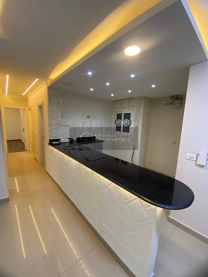 8 7e3bb3b9-d2fe-479a-860d-f99b5326f88e. jpg