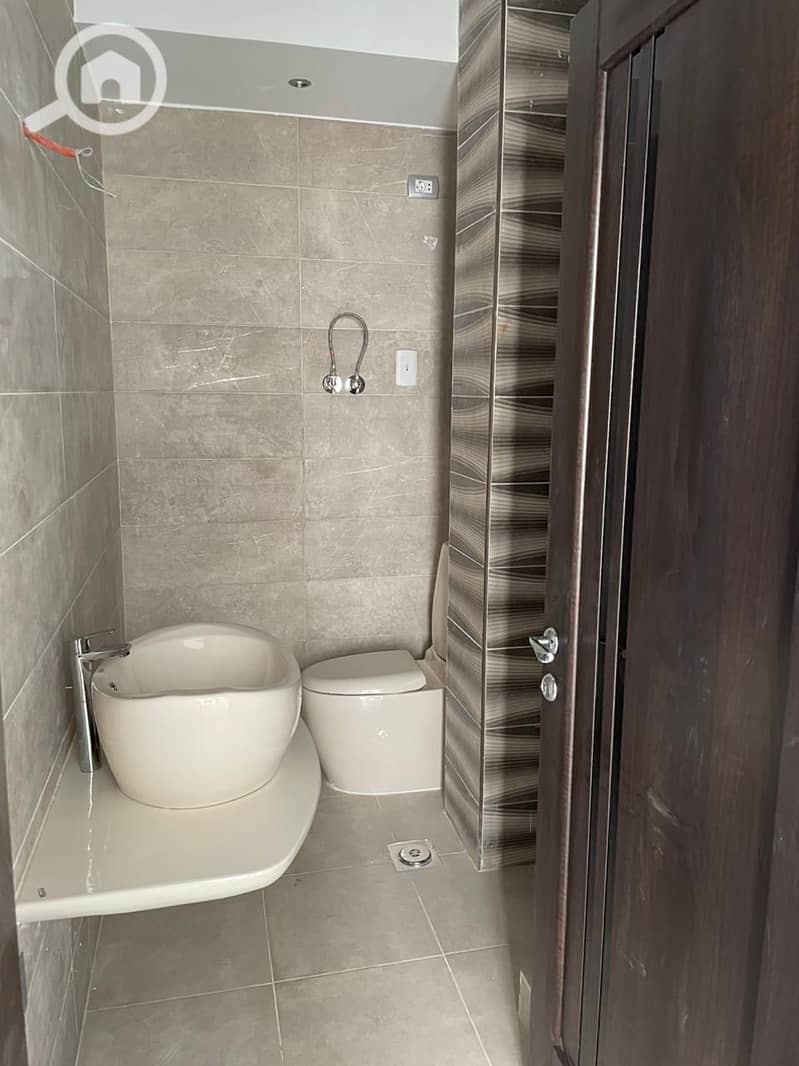 4 WhatsApp Image 2025-12-10 at 2.01. 00 PM (2). jpeg