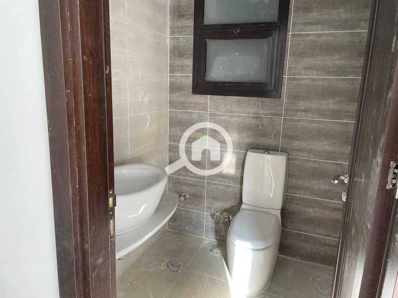 7 WhatsApp Image 2025-12-10 at 2.00. 59 PM (1). jpeg