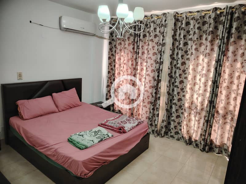 3 53e03368-b6fd-4cfc-8f27-96f46f1bdaff. jpeg