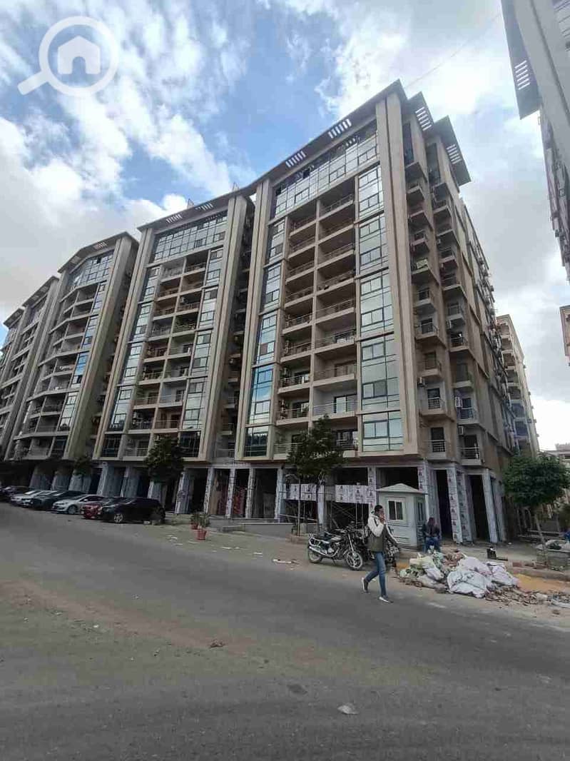 1000330144. jpg 1000330144. jpg