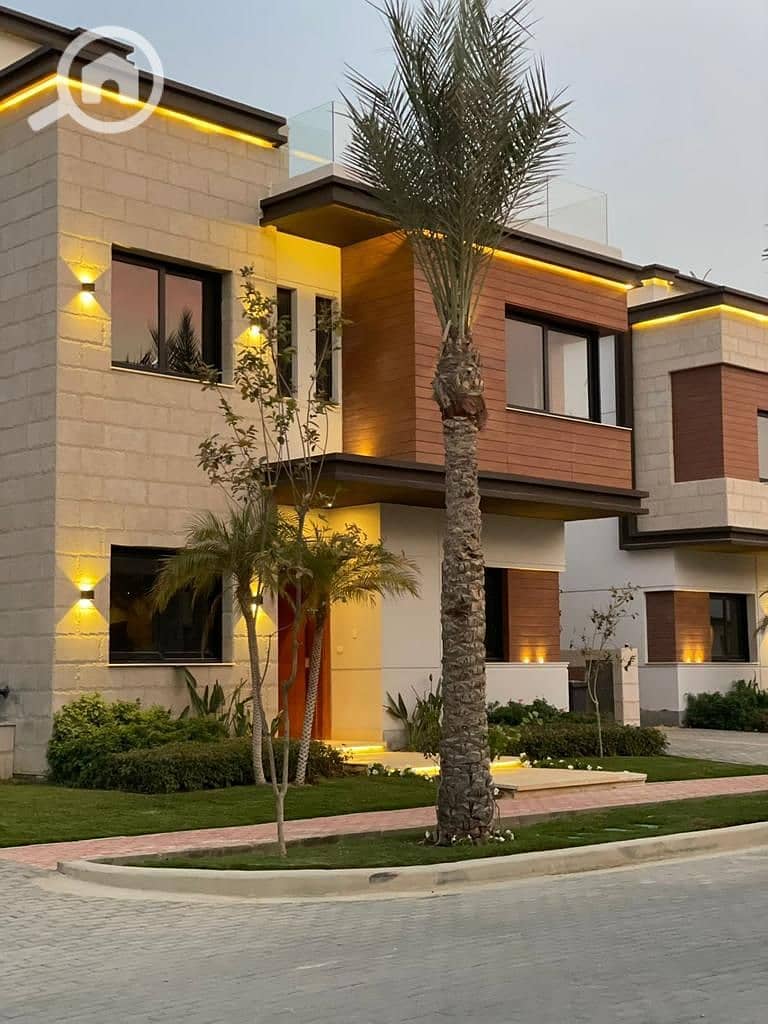 4 WhatsApp Image 2025-12-11 at 20.30. 12. jpeg