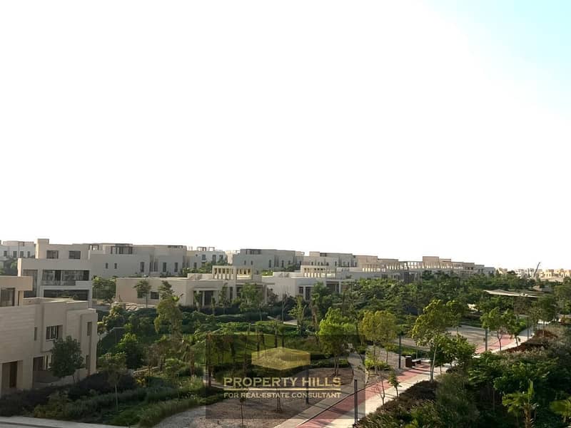 15 PHOTO-2025-05-02-21-20-47. jpg