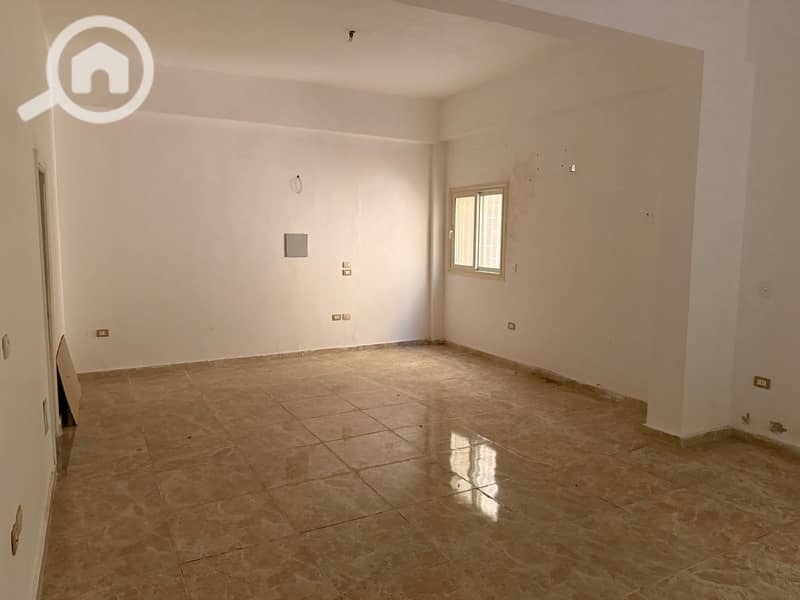 14 a5ab8821-3d23-470c-b83d-a501d9446096. jpg