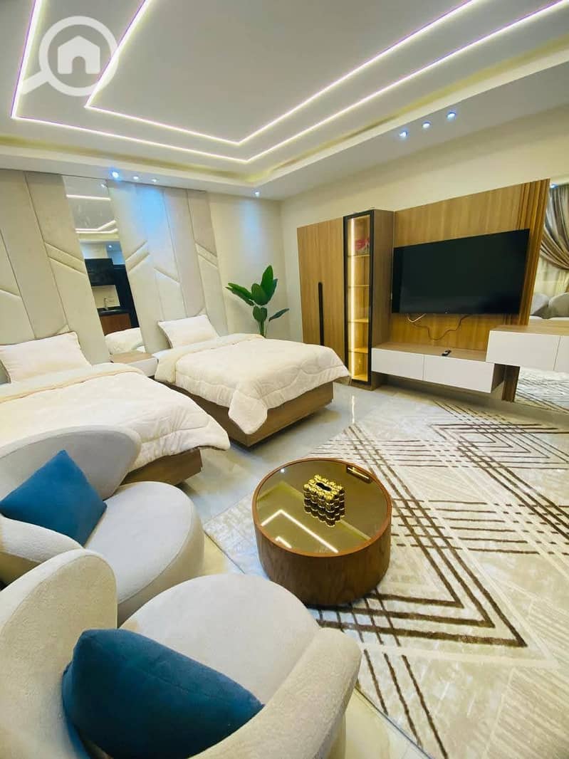 4 WhatsApp Image 2025-12-08 at 1.12. 13 PM (2). jpeg