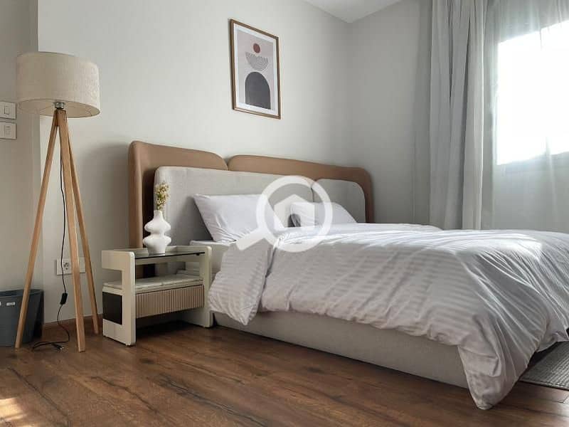 4 0ed78283-69cd-4489-b981-e9bc4054ab41. jpg