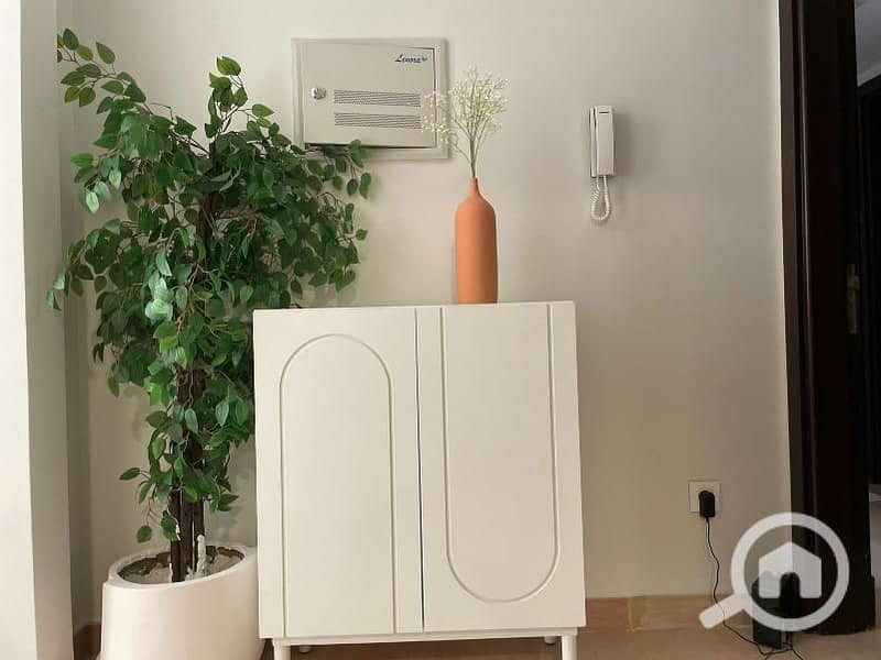 7 778067fa-21c0-4dc7-9872-1a7309945103. jpg