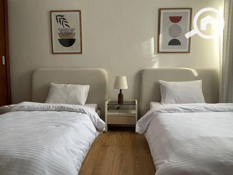 8 6462089f-c0e5-426d-a24c-75fccbc14a12. jpg