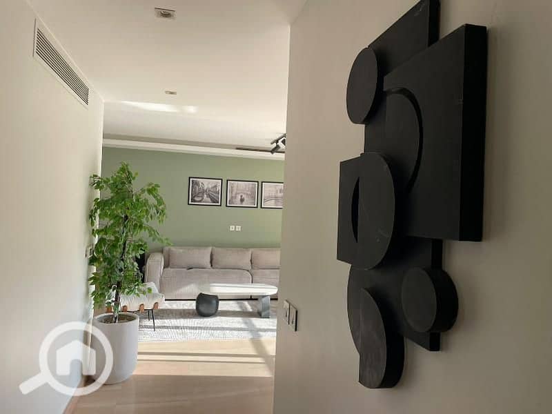 9 b9fabb9d-c48e-47b4-aa6e-c6d2aba5c905. jpg