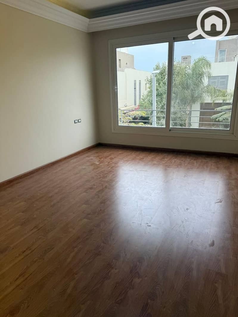 11 288a664c-1c5c-4b87-bd2e-f780bd68e83e. jpg