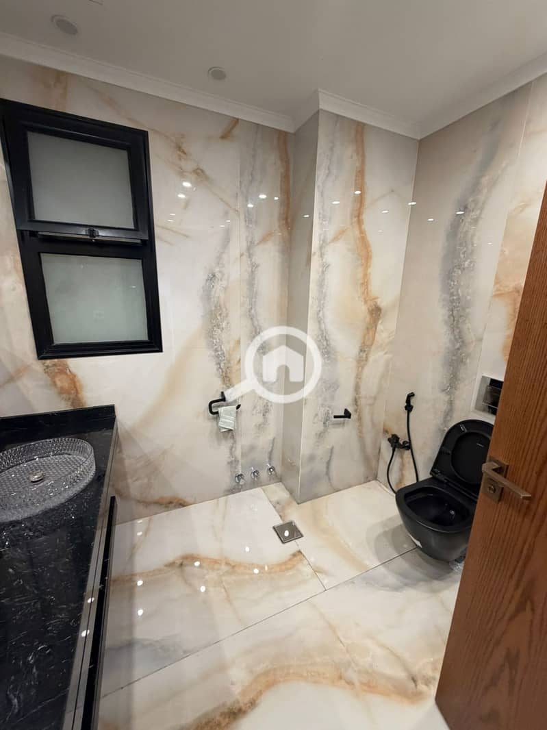 5 9cf729f0-6173-4e48-885c-241963207ac0. jpg