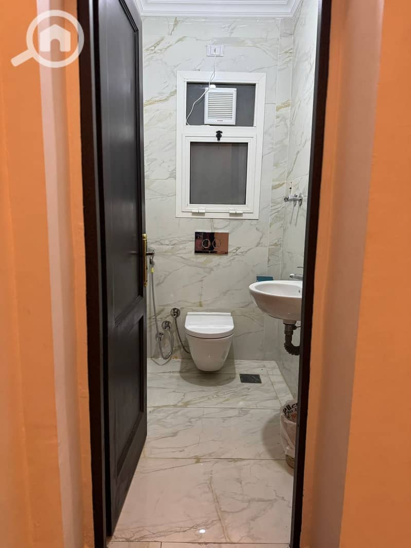 9 WhatsApp Image 2025-12-06 at 1.19. 52 PM (4). jpeg