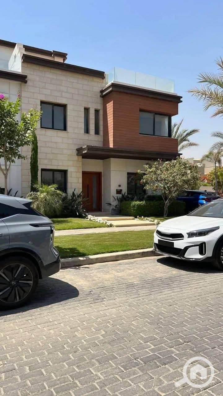 6 FB_IMG_1762031102314. jpg