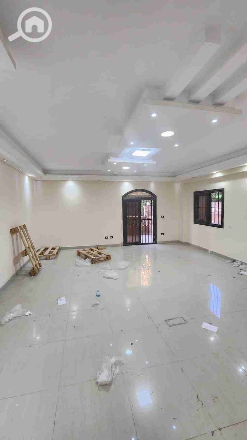 1000513970. jpg 1000513970. jpg