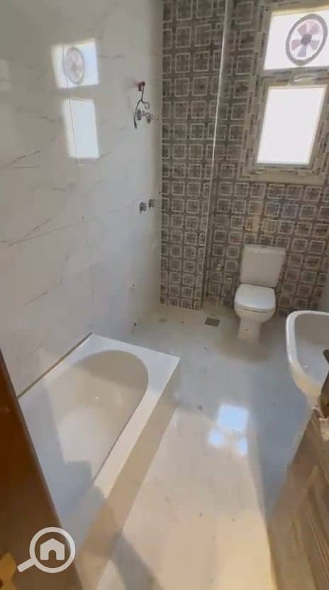 11 33c85ae2-7f8a-4e2d-8d7d-905a9369039b. jpg