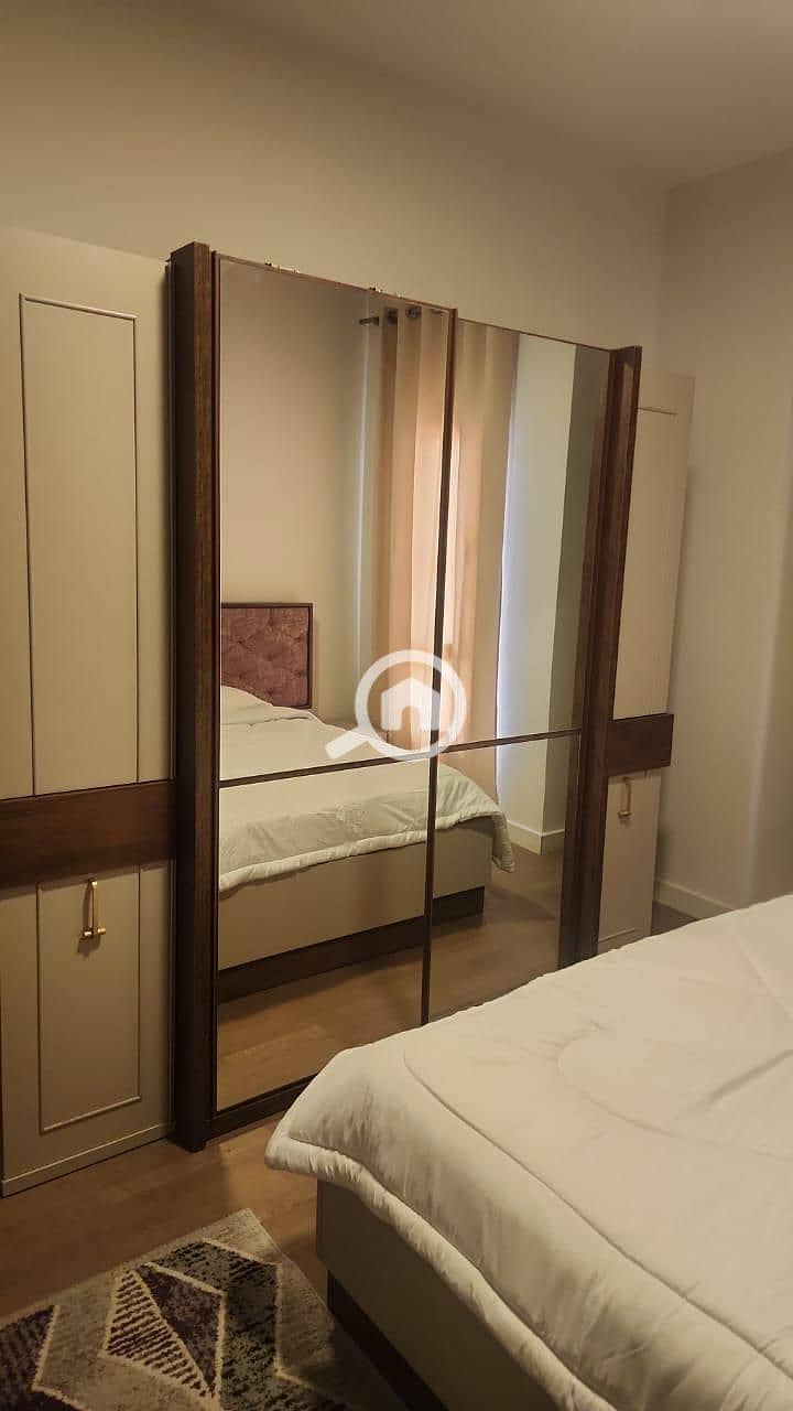 3 6c1b1f8d-a313-45e0-bb77-2a567372e7b9. jpg