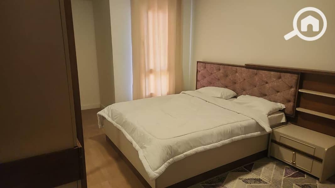 4 7f7039b5-389b-4da5-af90-54706c56e677. jpg