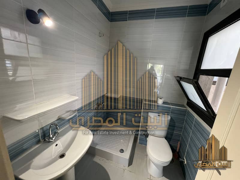 11 U448794 (1). jpeg