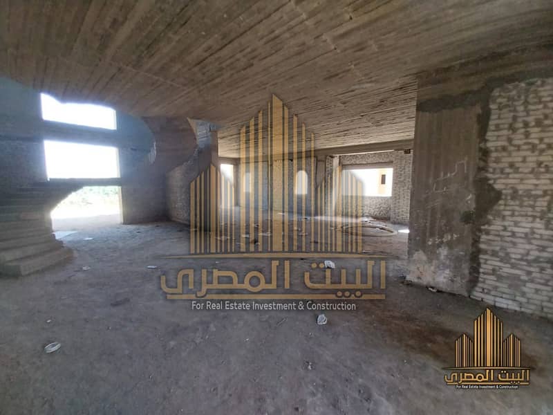 7 U294568 (16). jpeg