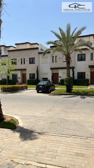 تاون هاوس 4 غرف نوم للبيع في القاهرة الجديدة، القاهرة - IMG-20251211-WA0768. jpg