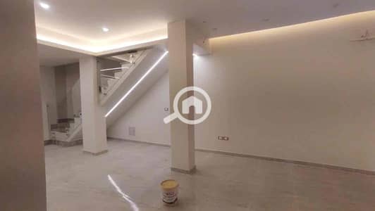 دوبلكس 4 غرف نوم للبيع في القاهرة الجديدة، القاهرة - e373364b-578b-4001-8cd2-5ab4e90a45c5. jpg