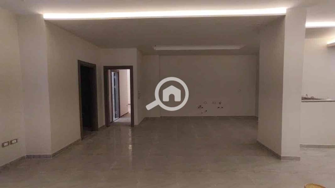 6 b05a1d1c-96bb-4545-9b9d-6a73e811e266. jpg