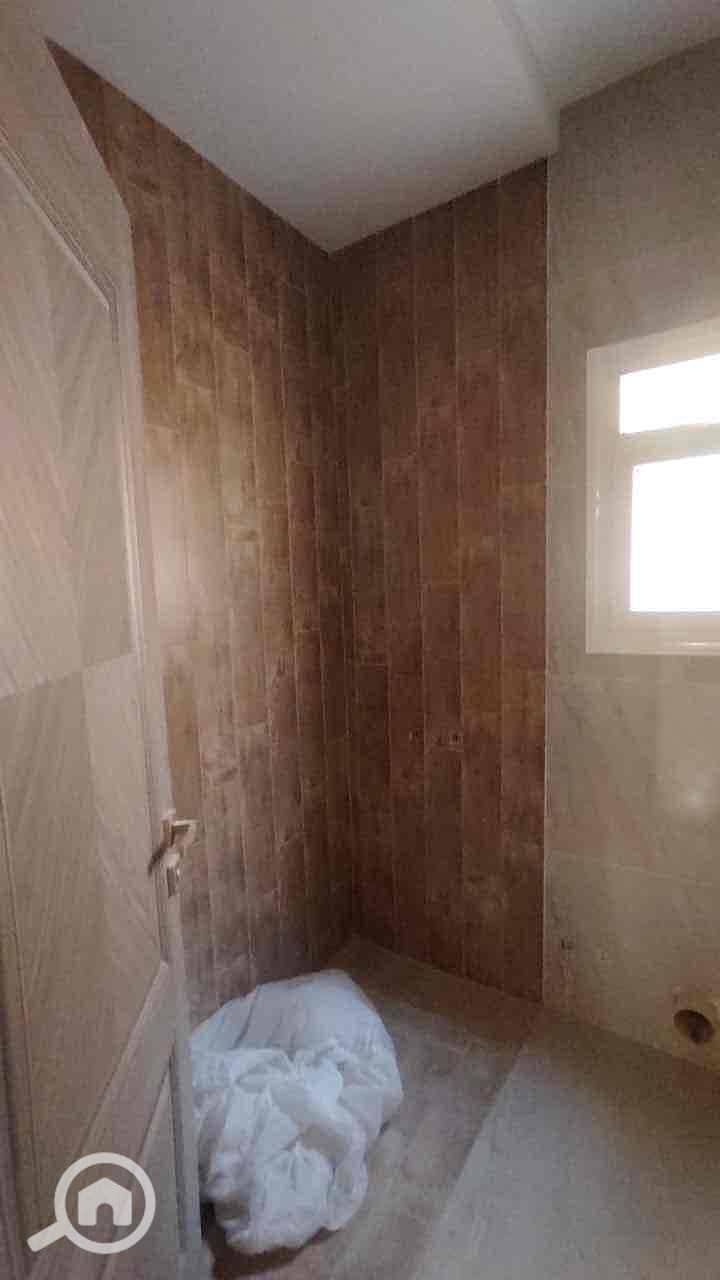 9 7bba1949-aa0a-4d8d-b1ff-3e6b93753967. jpg