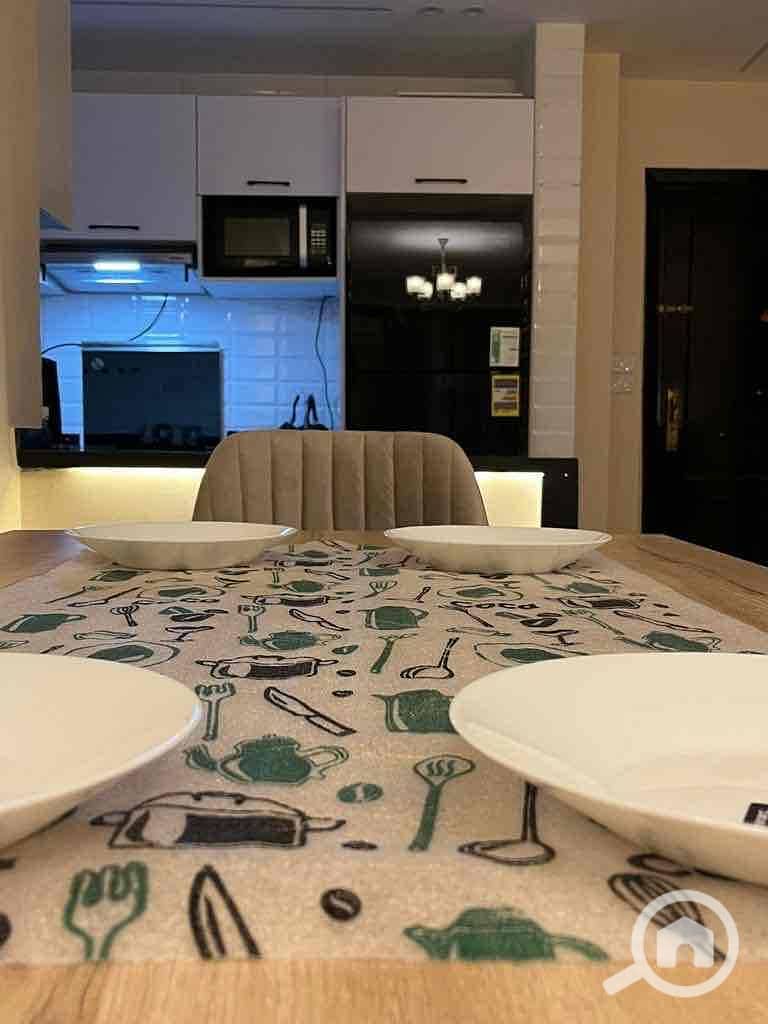 12 8b576764-5315-482e-b725-4f72115b9391. jpg