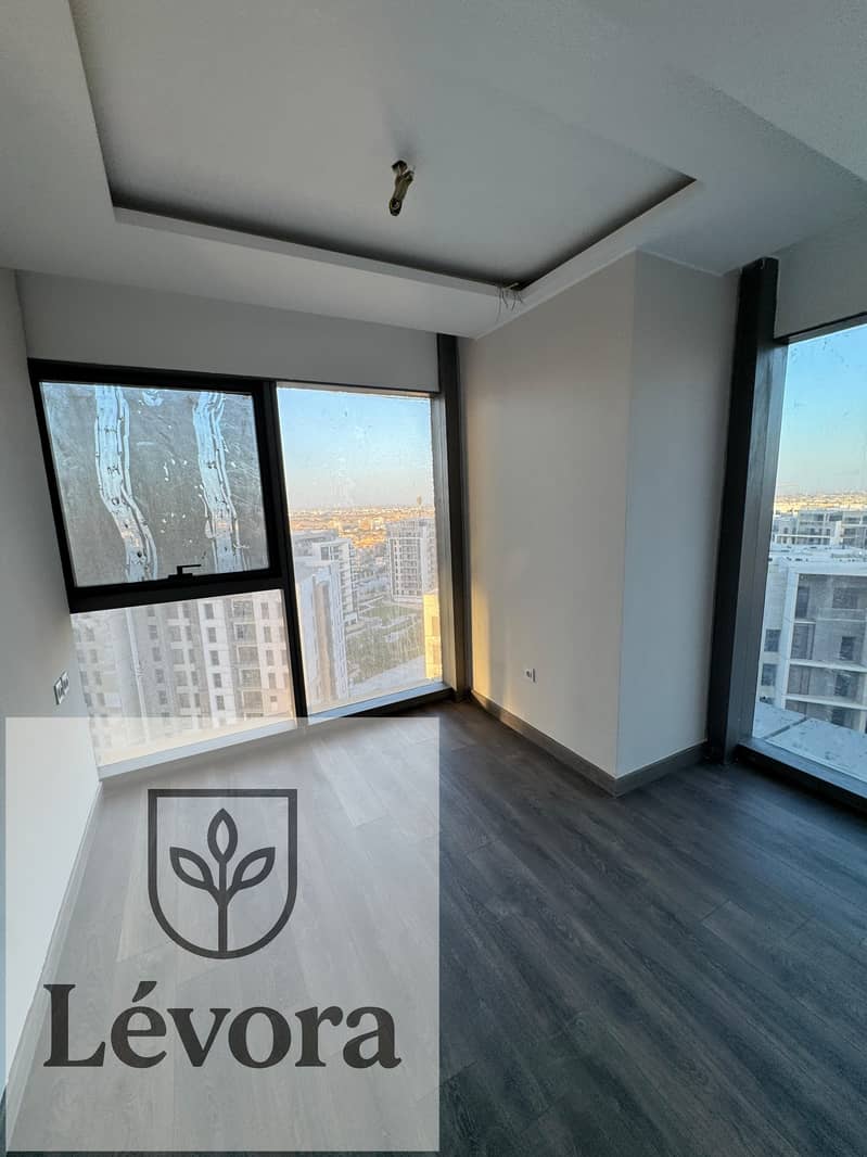 10 WhatsApp Image 2025-12-11 at 23.54. 53 (3). jpeg