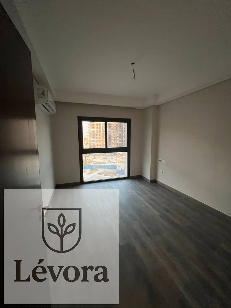 5 WhatsApp Image 2025-12-11 at 23.54. 40 (1). jpeg