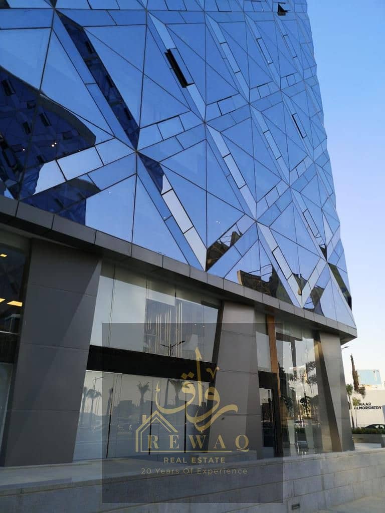 2 37c025d8-7d91-472d-87e0-3e839a3f6bf9. jpeg