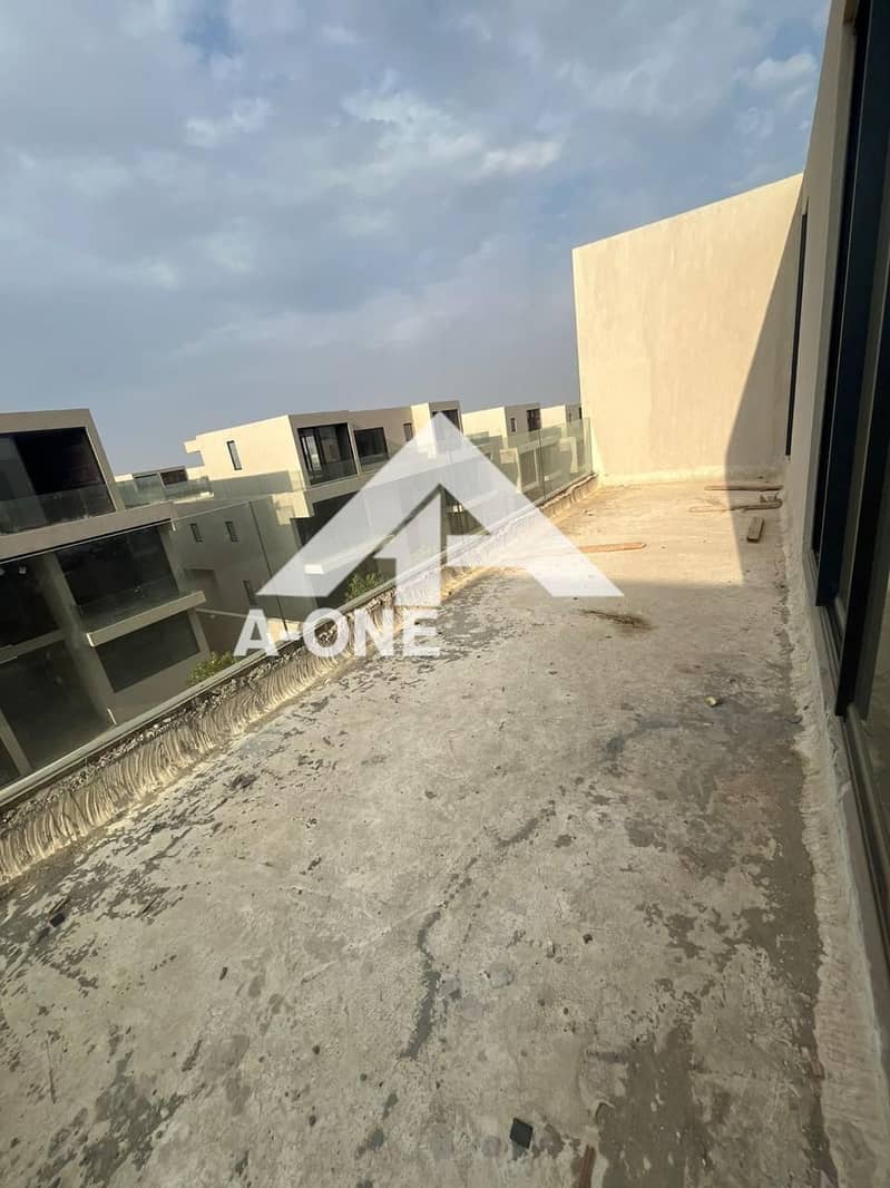 3 4fc50b2f-0039-4611-94a9-78dc5f5ee69b. jpg