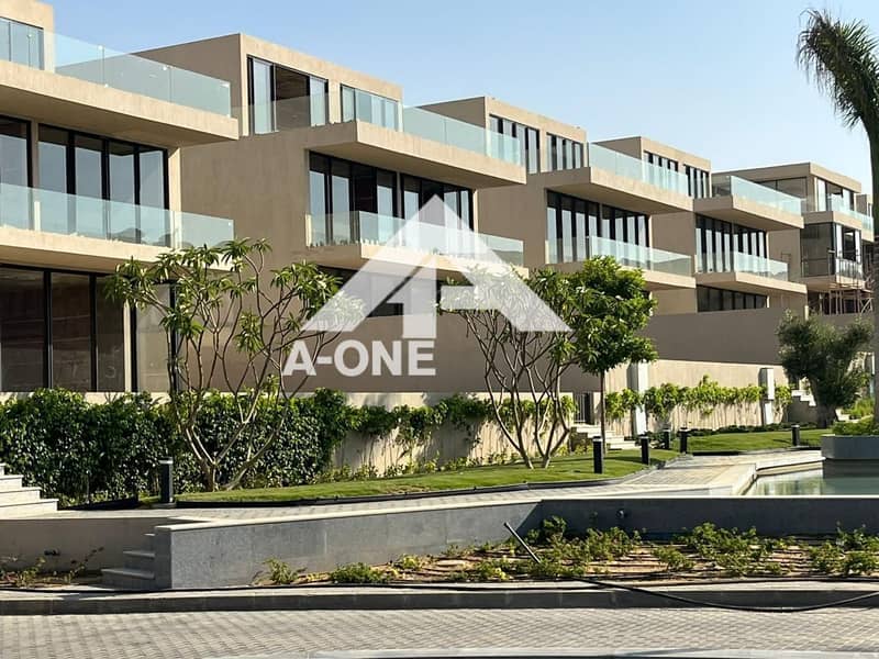 7 49e81f24-478d-42c0-aa0b-9ea3a5d29ff7. jpg