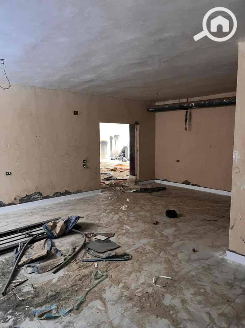 5 0223854a-fad1-4ad3-b3c8-8a009a3350a7. jpg