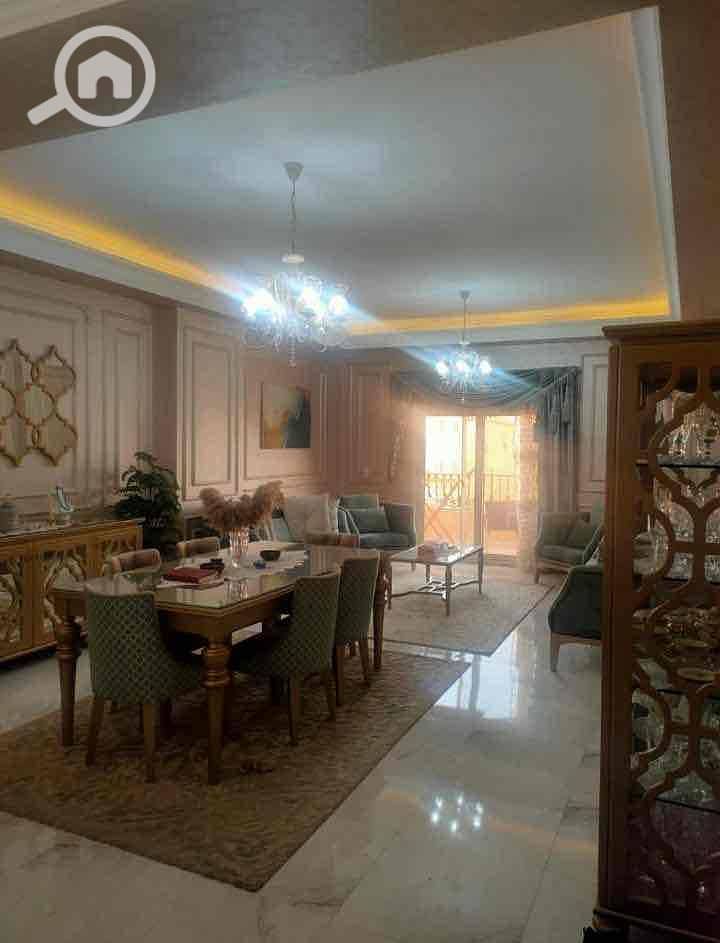 8 3c73b822-8260-4849-917f-f53a31ee8a4c. jpg