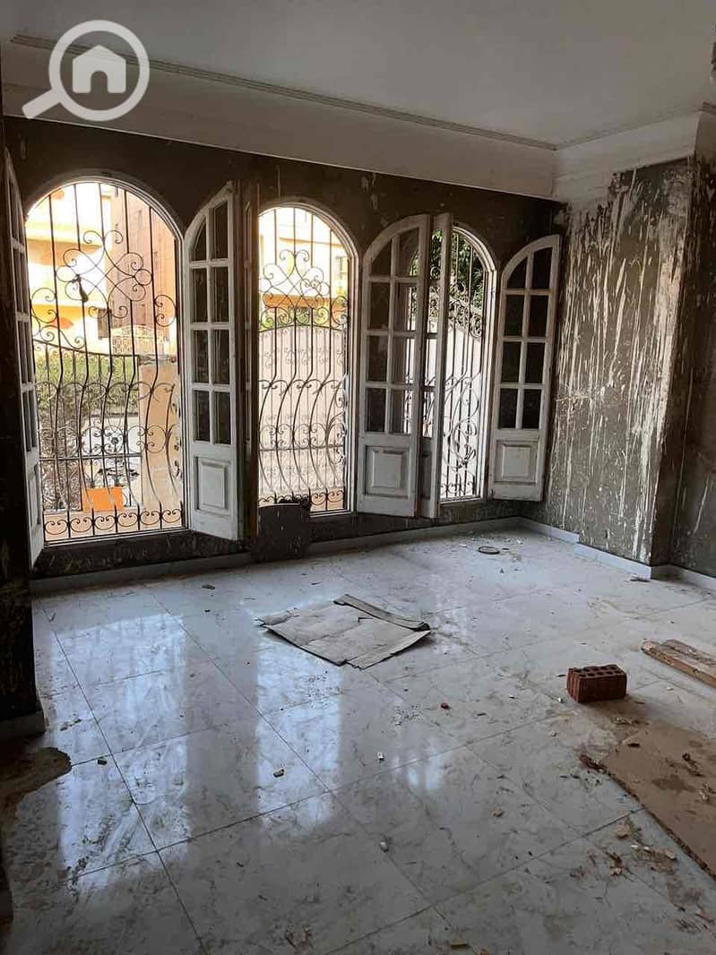 11 b58e6baf-ab61-4bfc-952a-3c6ece9d458b. jpg