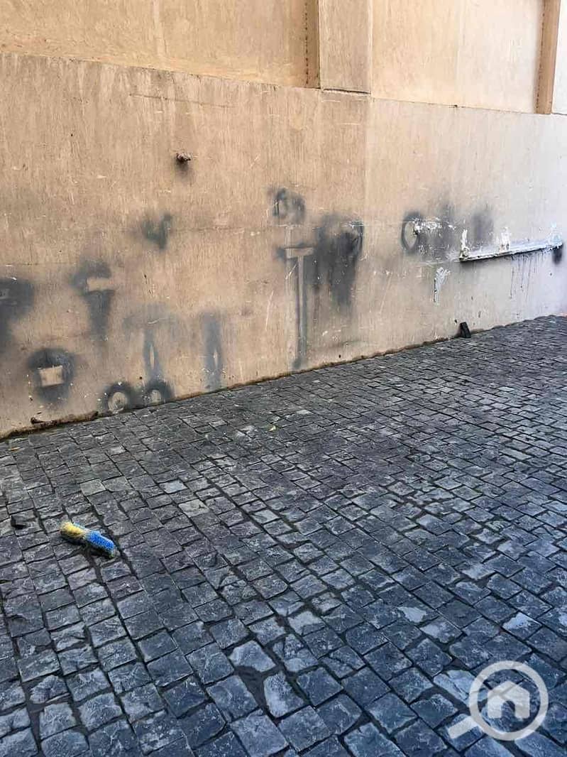 13 0ed97574-7344-44f8-bc21-94099ae63682. jpg