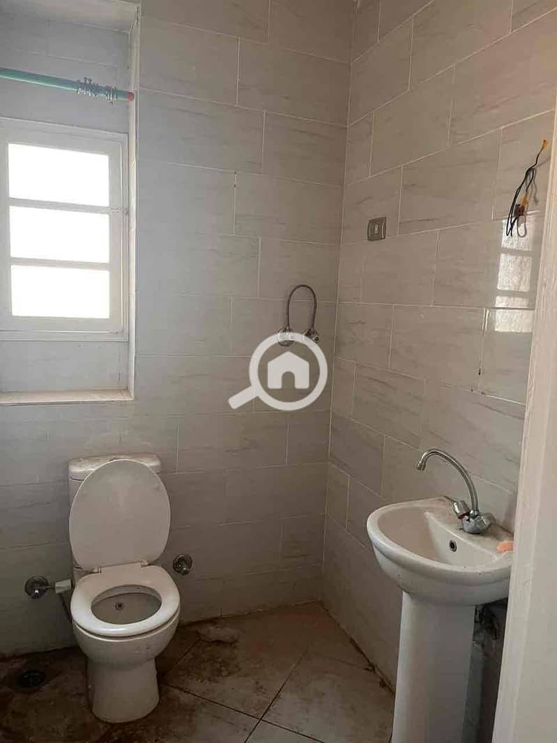 18 d24c2fcf-9f48-4113-b623-d763ec8f3b1f. jpg