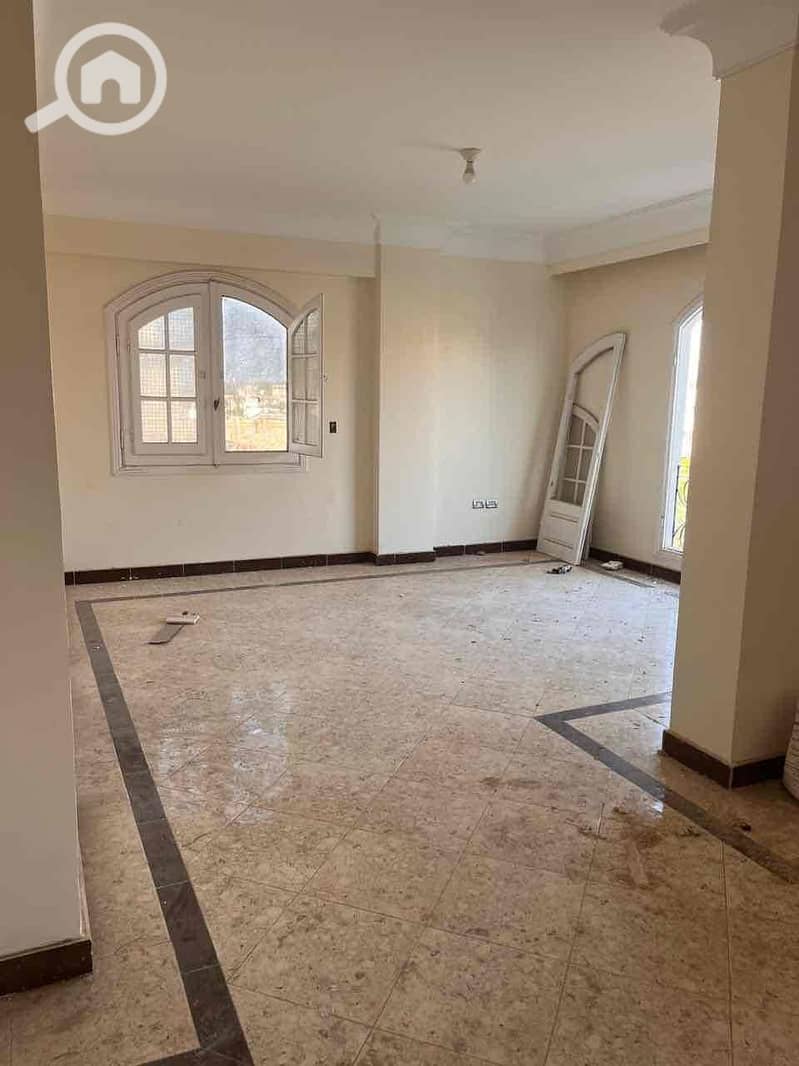 29 98575d62-5026-4f4f-9bf5-5a2a92bdfcbd. jpg