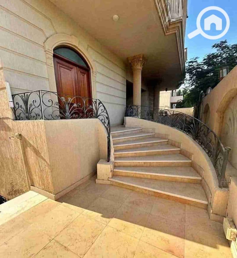 1000687296. jpg 1000687296. jpg