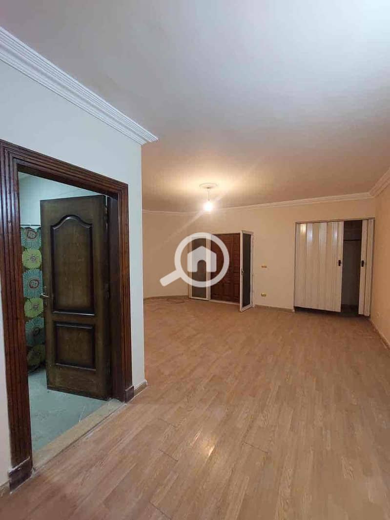 4 b6063404-86e7-43e5-9356-cb03d737982f. jpg