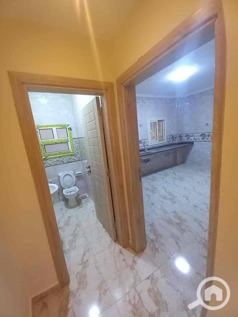 14 c96a0c7b-46ac-43a0-93da-7f18c832a1a9. jpg