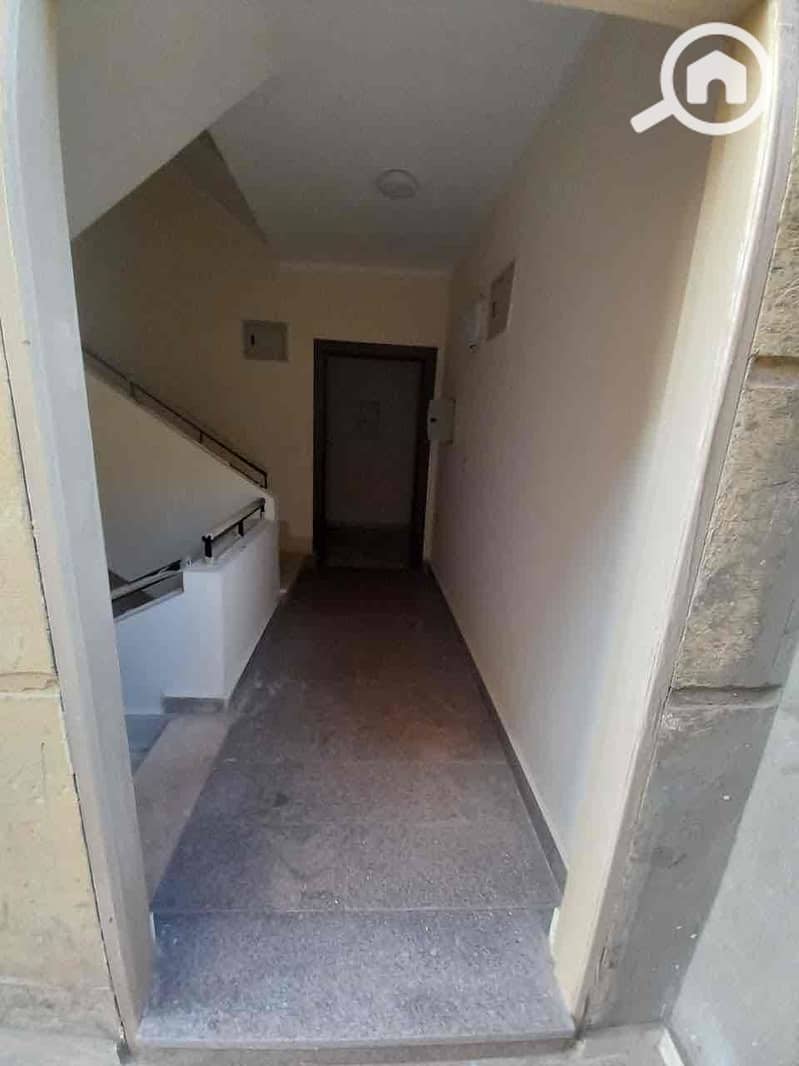 16 6ad088fe-bf00-4930-b572-063c4c41e355. jpg