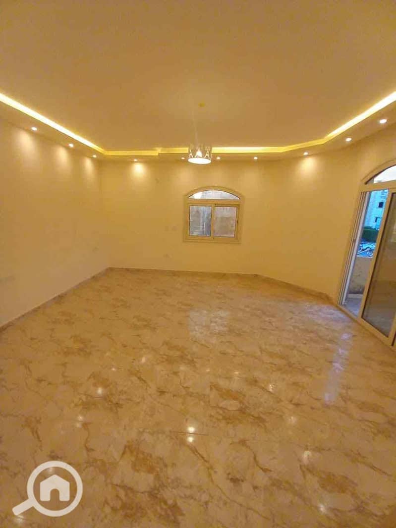 33 eed87438-cb3e-41ed-8c16-13716da901b8. jpg