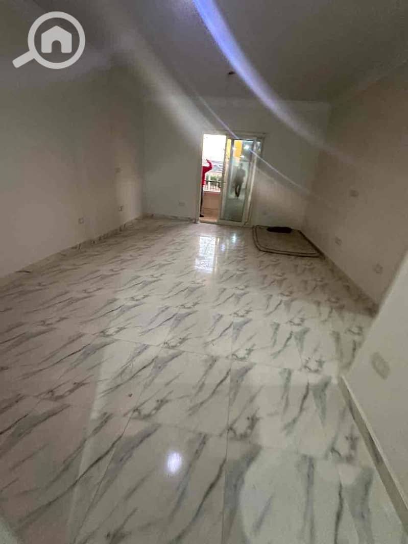 2 c5825125-eac4-4a06-955f-39c3d23ec927. jpg