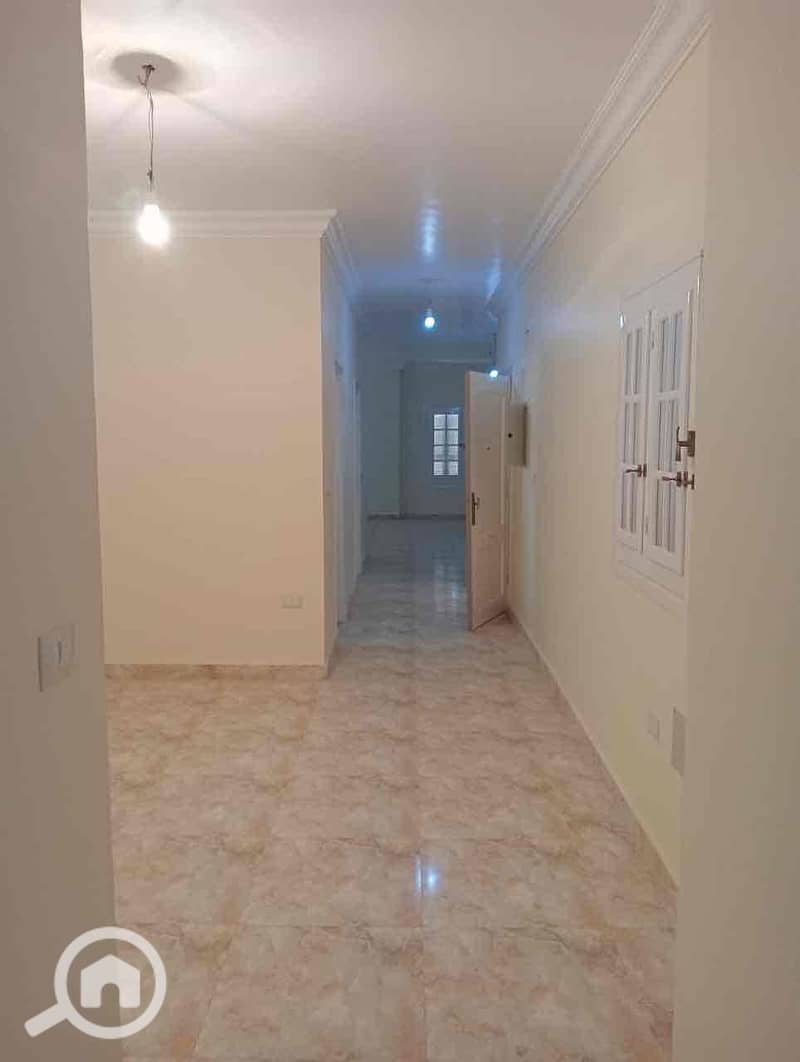 2 cd03a32f-316b-495a-a418-3d2111376af8. jpg