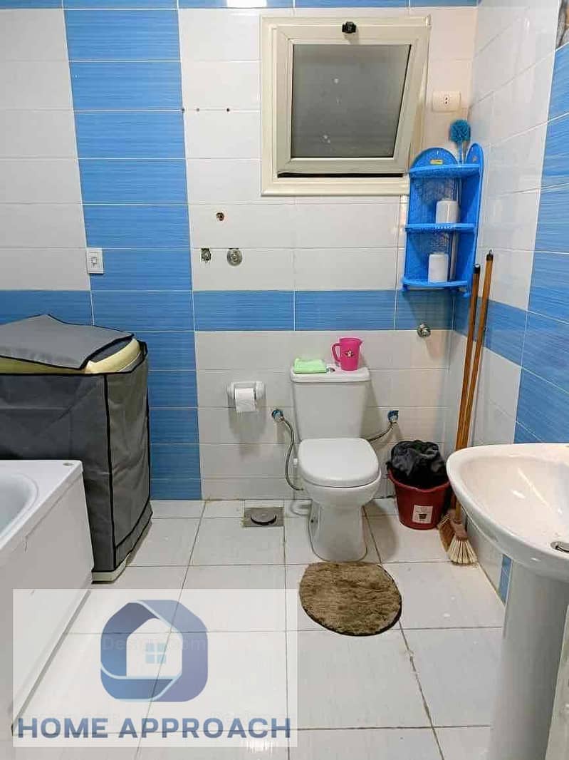 18 e4ec3324-13b2-4438-ae0e-2b6d180d2495. jpg