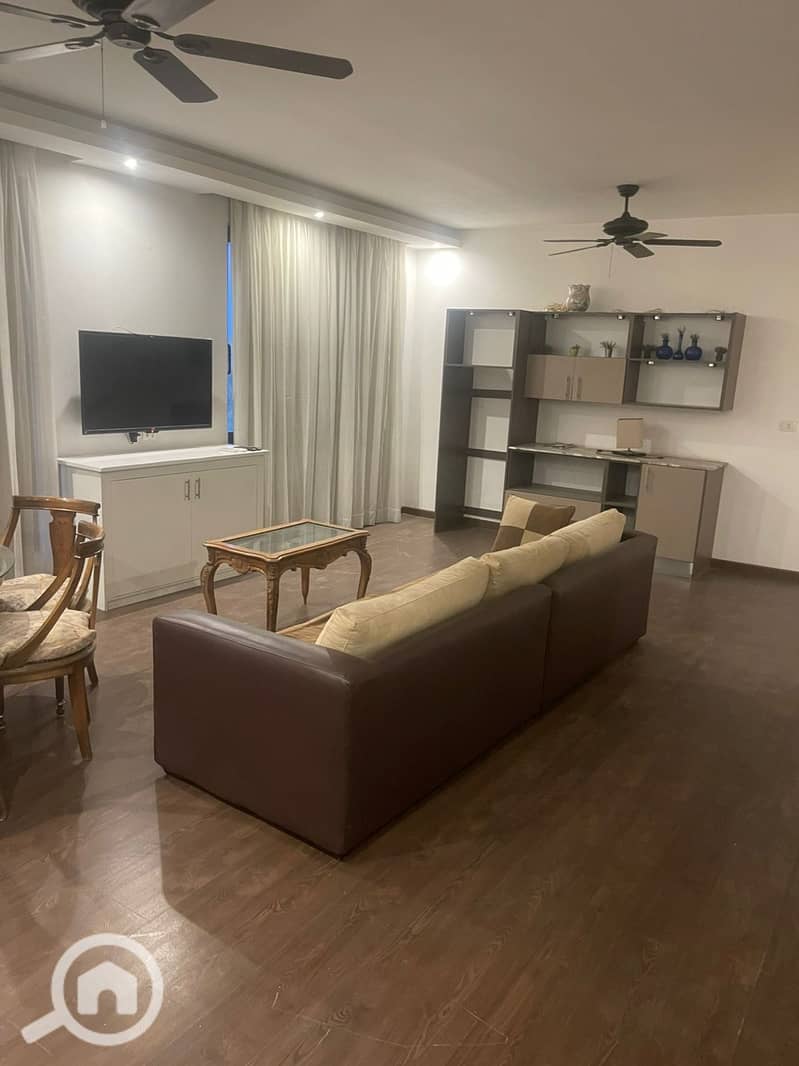 10 a38d5cf8-9ab4-4682-885d-2f78914d049f. jpeg