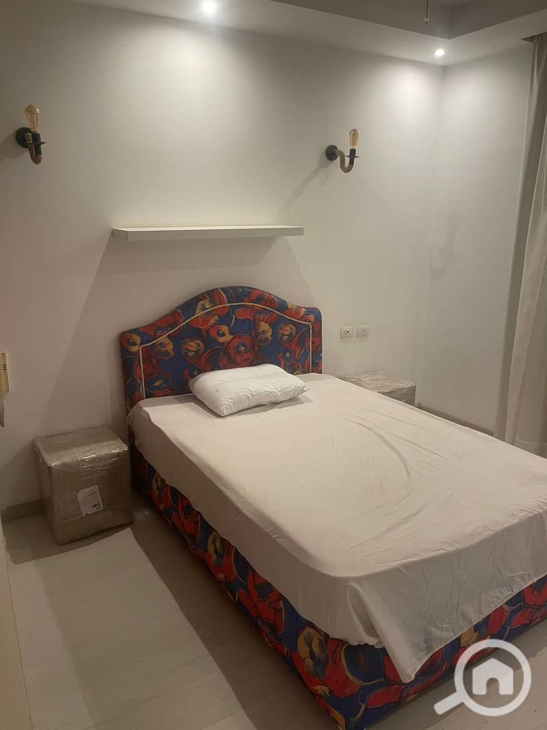 21 7625a3b9-9e20-46d4-bb27-6121bfccb995. jpeg