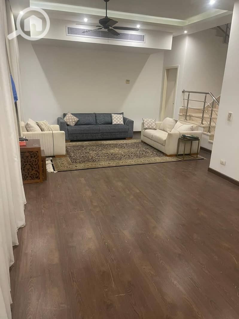 24 1d14d7fa-74f8-475c-8c22-93decbeea887. jpeg